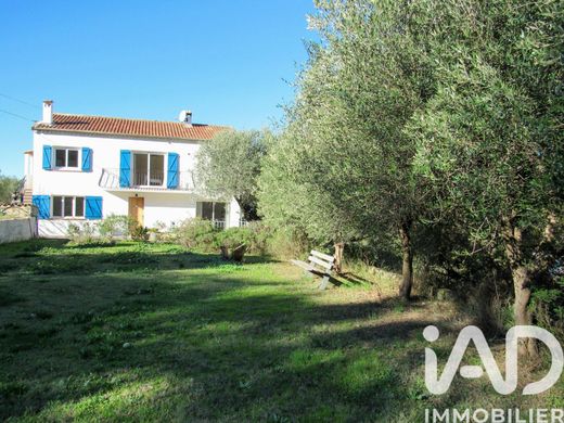 Villa in Les Adrets-de-l'Estérel, Var