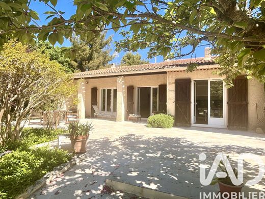 Villa in Puyricard, Bouches-du-Rhône