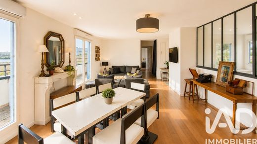 Apartment in Saint-Ouen, Seine-Saint-Denis