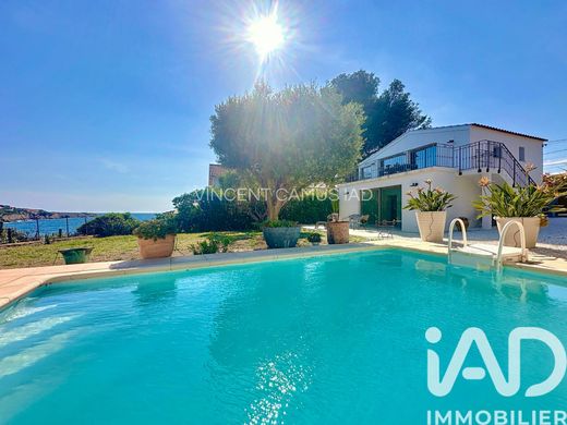 Villa in Sanary-sur-Mer, Var