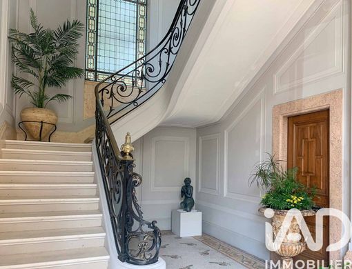 Apartment in Fontainebleau, Seine-et-Marne