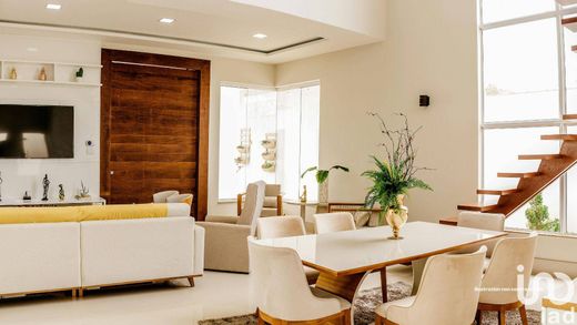 Apartment / Etagenwohnung in La Muette, Auteuil, Porte Dauphine, Paris