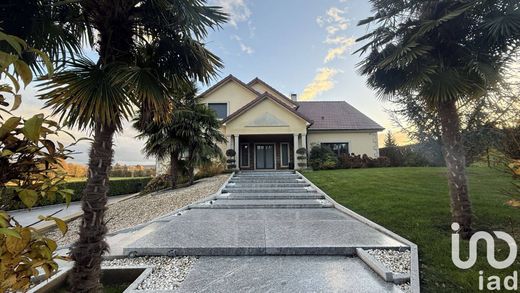 Villa in Châtillon-sur-Marne, Marne