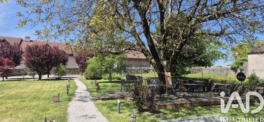 Villa a Château-Chalon, Giura