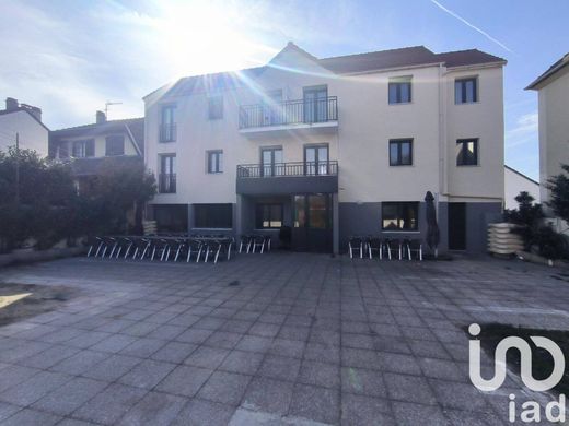 Complesso residenziale a Tremblay-en-France, Seine-Saint-Denis