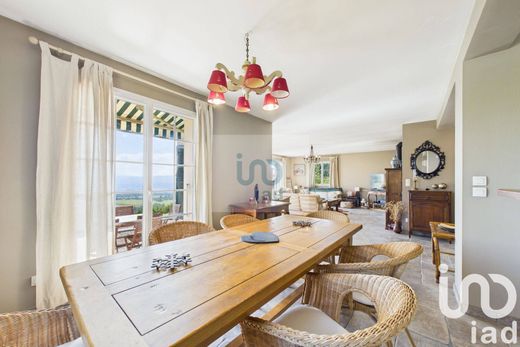 Villa in Fillinges, Haute-Savoie