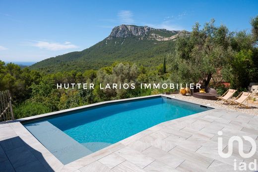 Villa a Solliès-Ville, Var