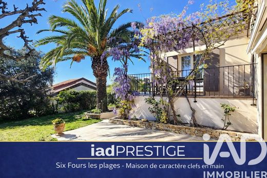 Villa in Six-Fours-les-Plages, Var