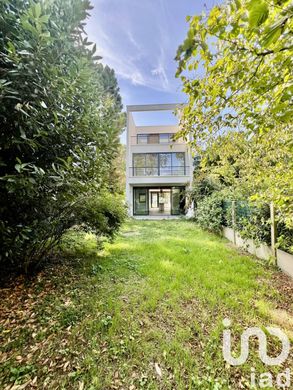 Villa en Maisons-Laffitte, Yvelines