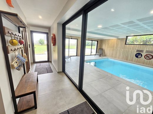 Villa in Plouhinec, Finistère