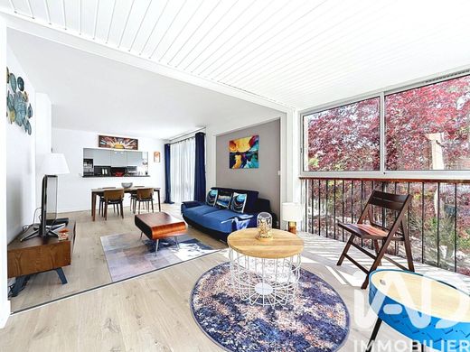 Apartment in Le Chesnay, Yvelines