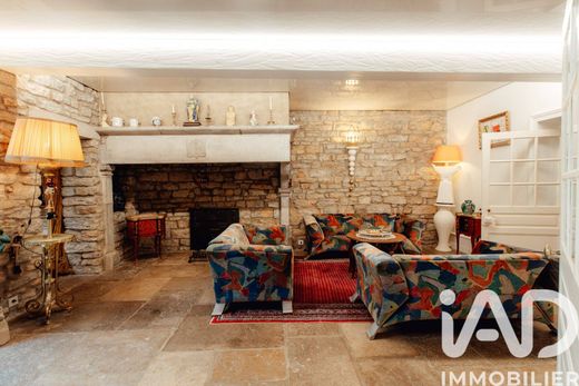 Villa in Voiteur, Jura