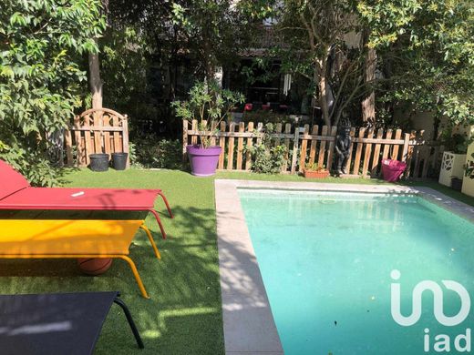 Apartment / Etagenwohnung in Marseille, Bouches-du-Rhône