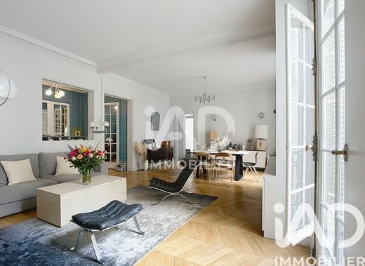 Apartment in Monceau, Courcelles, Ternes, Paris