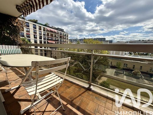 Apartment in Boulogne-Billancourt, Hauts-de-Seine