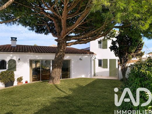 Villa in Rivedoux-Plage, Charente-Maritime
