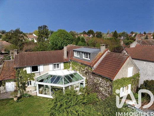 Villa in Montfort-l'Amaury, Yvelines