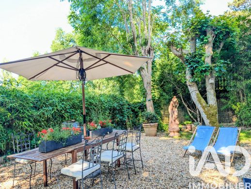 Villa Montfort-l'Amaury, Yvelines