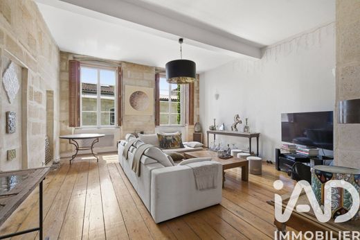 Apartment / Etagenwohnung in Bordeaux, Gironde