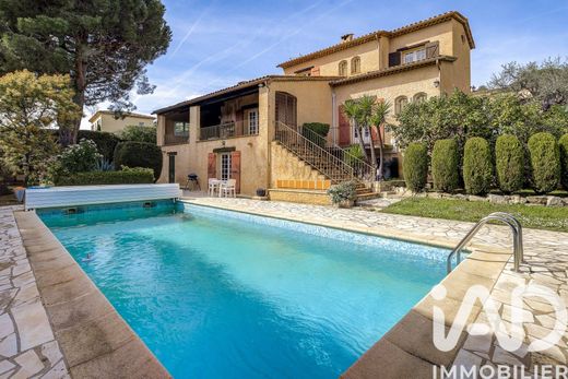 Villa in La Roquette-sur-Siagne, Alpes-Maritimes