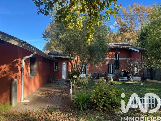 Villa in Gujan-Mestras, Gironde