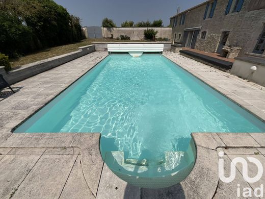 Villa in Sainte-Soulle, Charente-Maritime