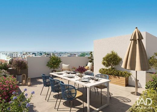 Apartment in Issy-les-Moulineaux, Hauts-de-Seine