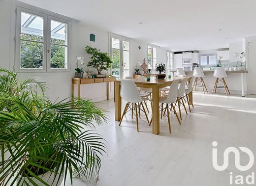 빌라 / Meudon, Hauts-de-Seine