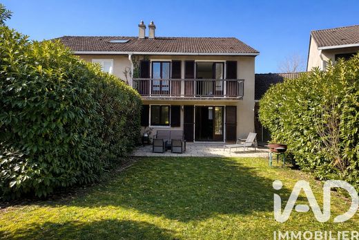 Villa in Saint-Germain-en-Laye, Yvelines