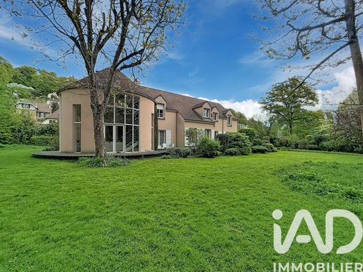 Villa a Jouy-en-Josas, Yvelines