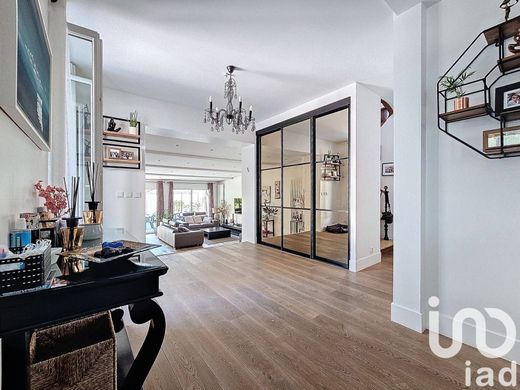 Willa w Saint-Maur-des-Fossés, Val-de-Marne