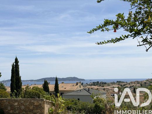 Участок, Carqueiranne, Var