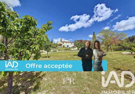 ‏וילה ב  Eyragues, Bouches-du-Rhône