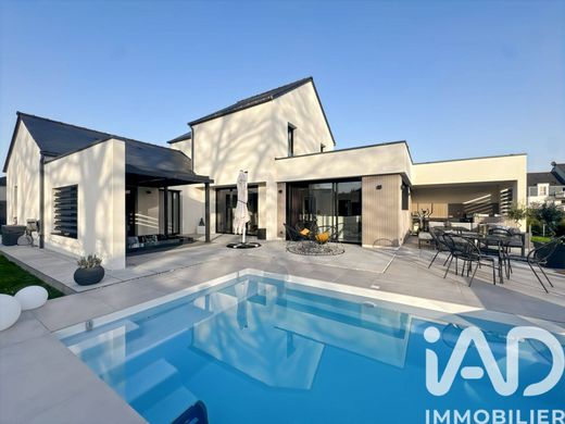 Villa in La Gouesnière, Ille-et-Vilaine