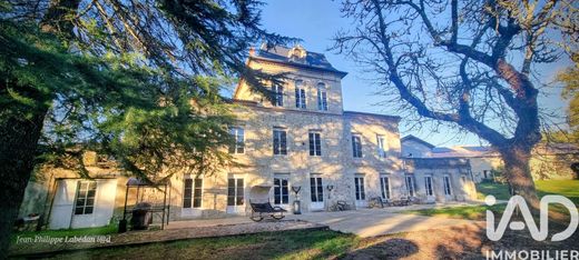 Castle in Gasques, Tarn-et-Garonne