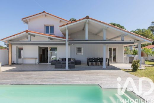 Villa in Ondres, Landes