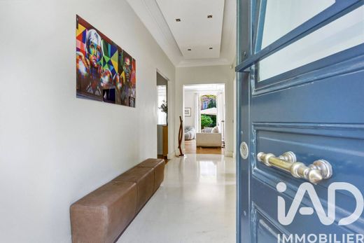 Villa in Saint-Mandé, Val-de-Marne