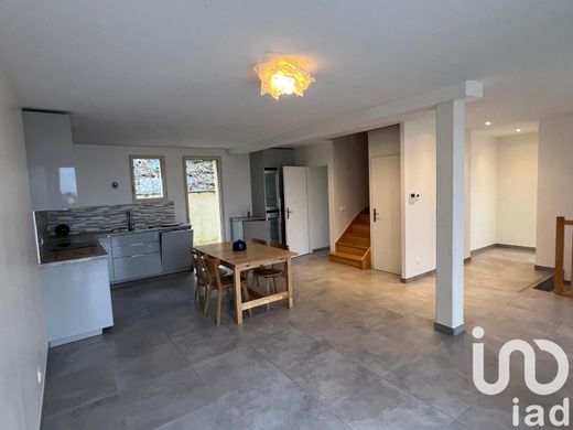 Apartment / Etagenwohnung in Villennes-sur-Seine, Yvelines