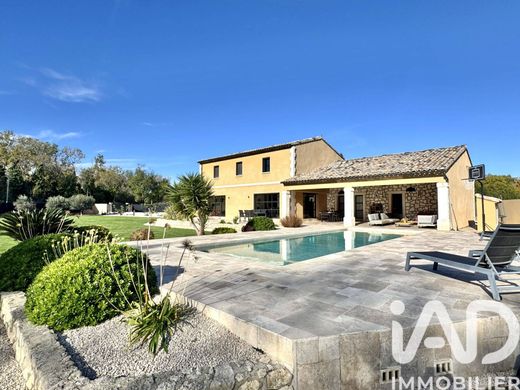 Villa in Tarascon, Bouches-du-Rhône