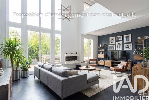 Villa in Saint-Cloud, Hauts-de-Seine