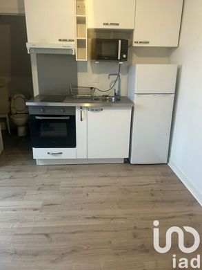‏בניין למכירה Sens