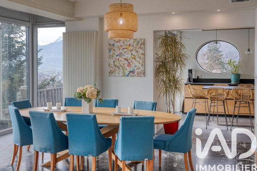 Villa in Corenc, Isère