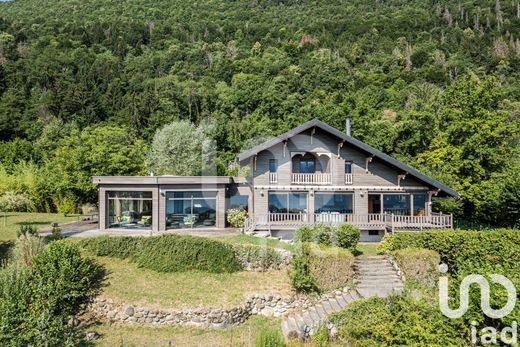 Villa in Sevrier, Haute-Savoie