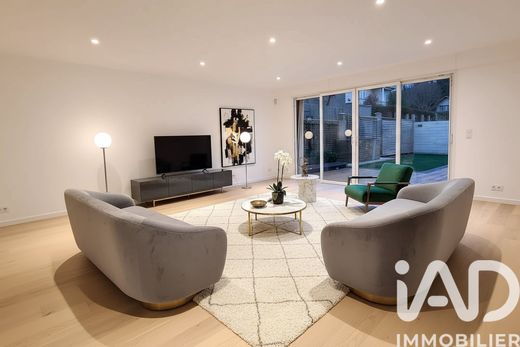 Вилла, Cesson-Sévigné, Ille-et-Vilaine