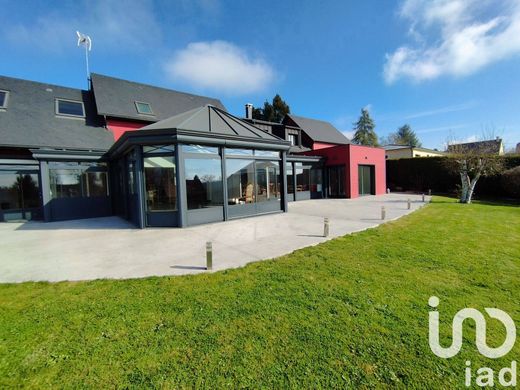 Villa en Forges-les-Eaux, Sena Marítimo