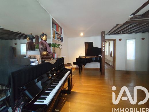 Apartment in Temple, Rambuteau – Francs Bourgeois, Réaumur, Paris