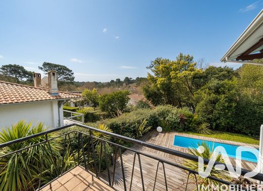 Villa in Arcachon, Gironde