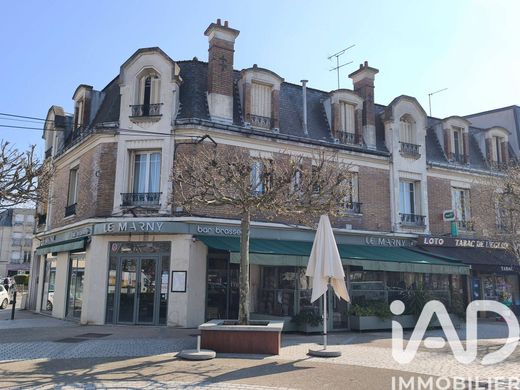 Residential complexes in Gournay-sur-Marne, Seine-Saint-Denis