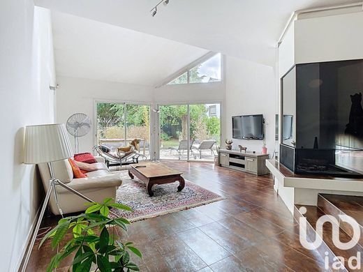 Villa a Le Plessis-Trévise, Val-de-Marne