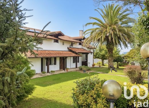 Villa a Villefranque, Pirenei atlantici